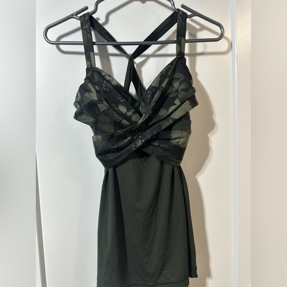 Lululemon Athletica Wrap Tank Top Green Women’s Medium - Picture 13 of 16